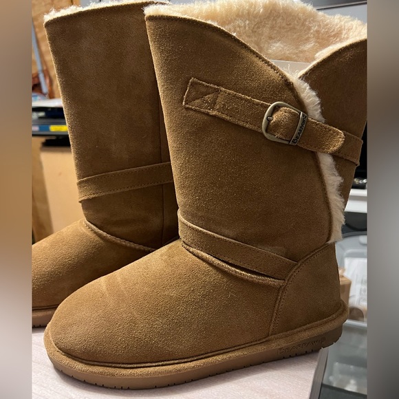 BearPaw Shoes - NEW IN BOX. BearPaw Women’s warm and cozy boots! Size 9 M